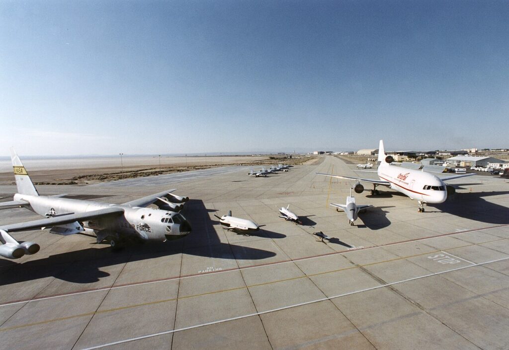 Aerospace industry representatives view actual and mock-up versions of 'X-Planes' intended to enhance access to space during a technical exposition on June 22, 2000 at Dryden Flight Research Center, Edwards, California (EC00-0198-2)